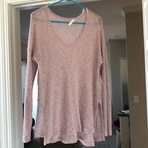 Long sleeve knit shirt